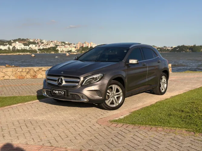 Mercedes-Benz GLA 200 Adv. 1.6/1.6 TB 16V Flex Aut. 2016