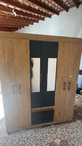Vendo Guarda roupa solteiro
