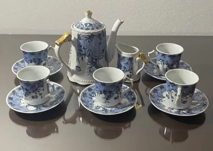 Jogo de chá e café em porcelana estilo Vintage! (DECORAÇÃO/COLEÇÃO)