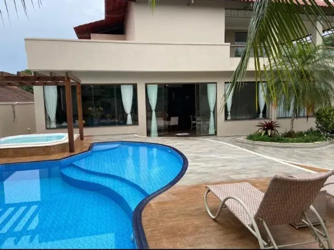 Casa 4 suítes e escritório. Jardim Europa I. Ponta Negra
