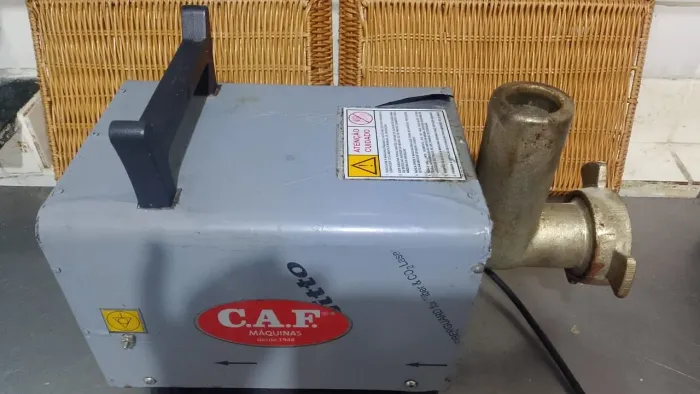 Vende-se Moedor de Carne CAF-8 - C.A.F Máquinas