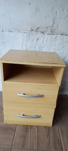 Mesa de cabeceira 