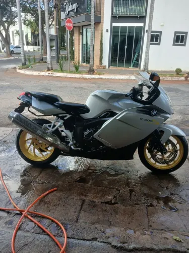 Vendo BMW K1200S com apenas 13.950km originais