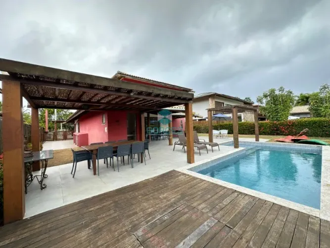 Casa à venda e para locação no Condomínio Aldeia dos Coqueiros - Praia do Forte BA
