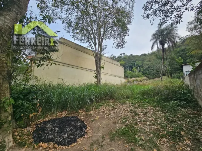 Terreno em Parque Equitativa com 1.200m²