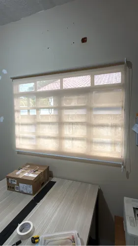VENDO CORTINA PERSIANA 