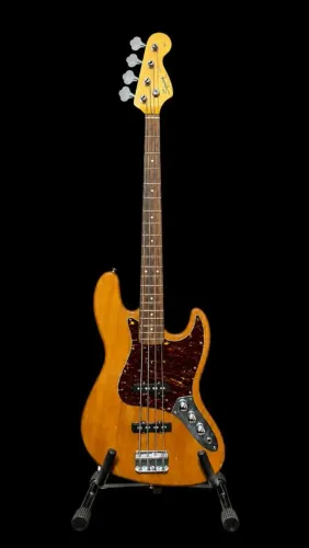 Fender Squier Califórnia ( Indonésia) (Fender,Squier, Warwick,MusicMan,Sadowsky,Yamaha)