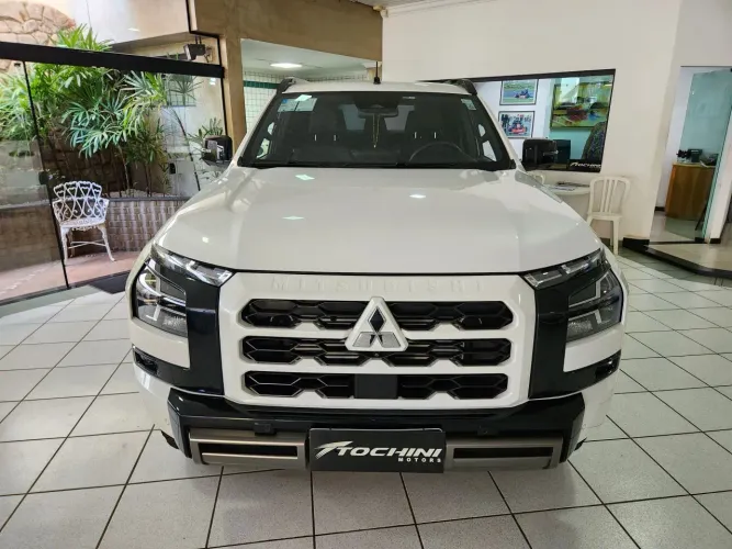 Mitsubishi TRITON Katana 2.4 CD 4X4 TB Diesel Aut. 2026