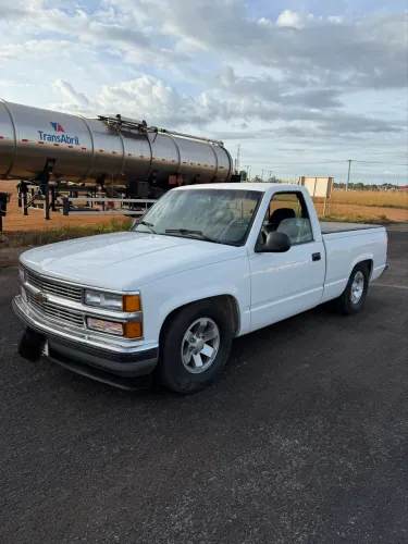 Chevrolet Silverado DLX 4.1 1998