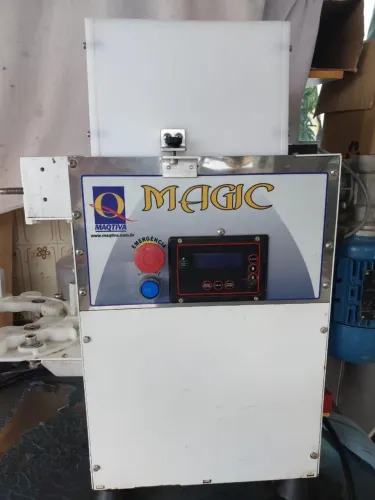 Máquina de salgados maqtiva