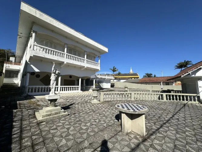 Imóvel Residencial/Comercial disponível para locação no bairro Armação, em Penha/SC.