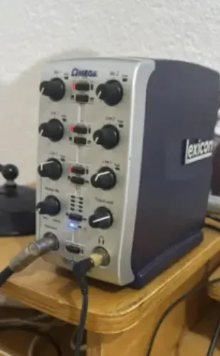 Interface de Audio Lexicon - 6 Canais