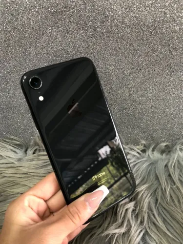 IPHONE XR 64GB