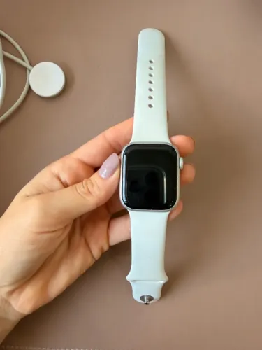 Apple Watch serie 8 - 42 mm