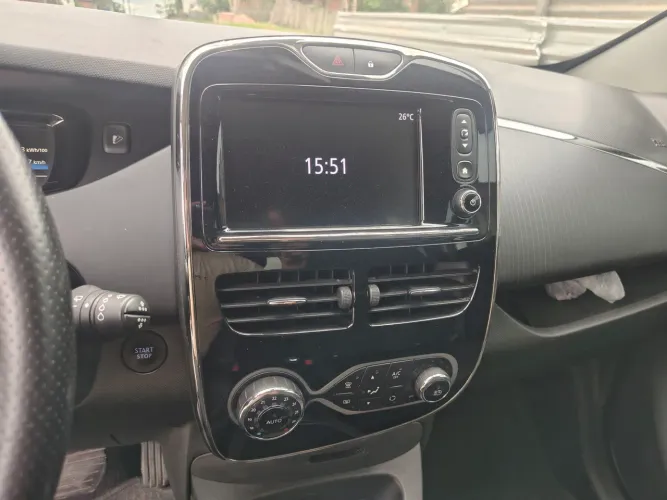 Renault Zoe Intense 92cv (elétrico) 2019