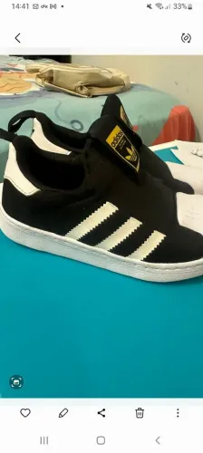 Vendo um sapato adidas apenas duas vezes de uso N 28 infantil