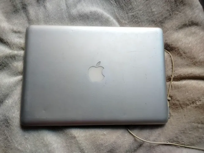 MacBook pro i5
