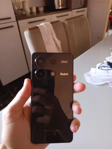 Xiaomi Redmi Note 13 - Preto - 256GB + Carregador Tipo C