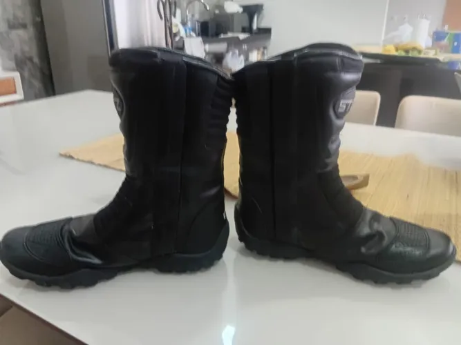Bota motociclista