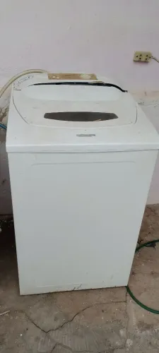 Vendo máquina de lavar para quer arrumar a mesma e utizar ou vendela 