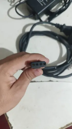 Adaptador de alimentação para HD, sata e USB em geral 12v 5v 2a model sy-002-5-12