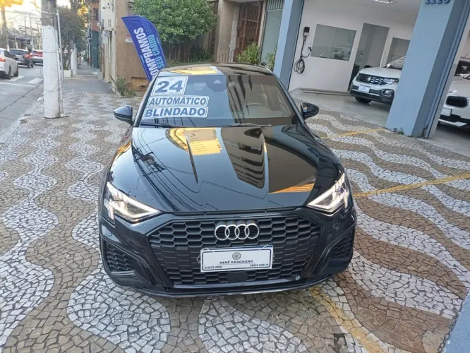 Audi A3 Sed. Perform. Black 2.0 TFSI S-tronic 2024