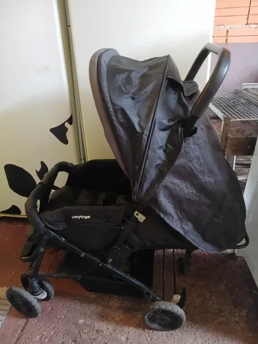 Carrinho de bebê uniseex