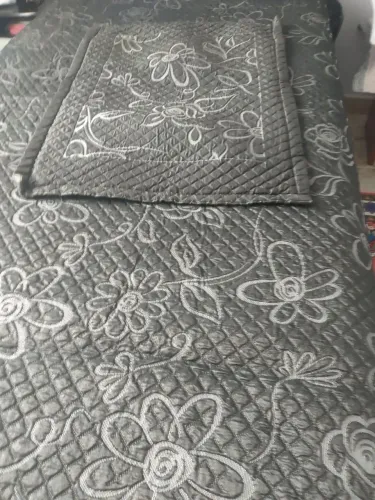 Colcha solteiro com porta travesseiro