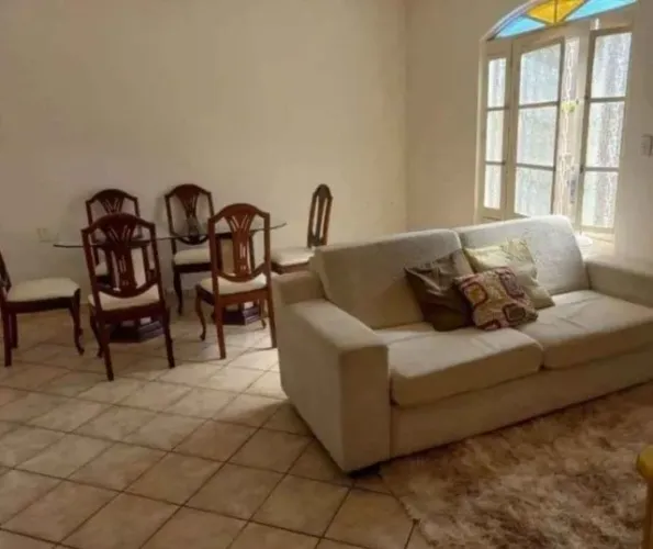 Casa de 1 quarto e escritório mobiliada no Park Way atrás do aeroporto