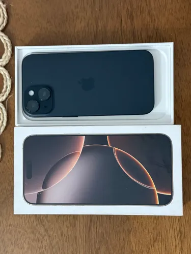 IPHONE 15 USADO POR 5 MESES SEM NENHUM ARRANHÃO.