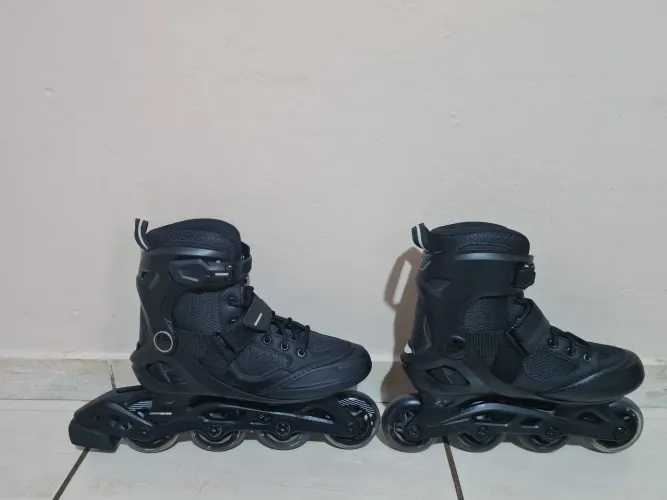Patins Decatlhon tamanho 39 - novinho