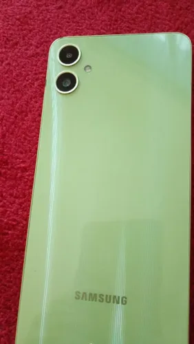 Vendo celular Samsung A05