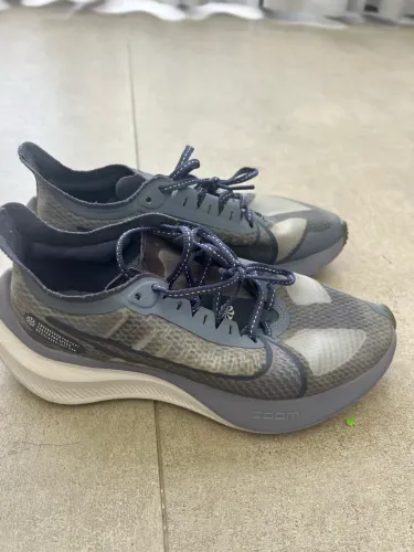 Tênis feminino Nike Zoom Gravity.preto TAM 36