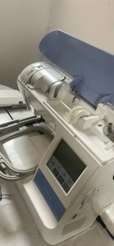 Máquina de bordado Brother pe770