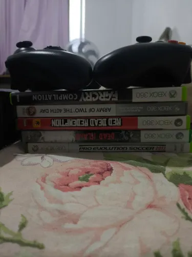 Xbox 360 Slim - Travado (NEGOCIO VALOR)