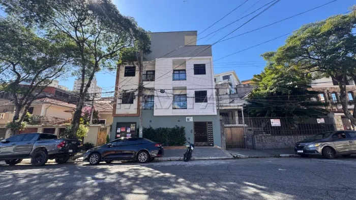 Apartamento com 02 dormitórios à 800 metros do Metrô Parada Inglesa.