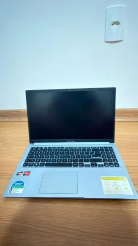 Notebook Asus Vivobook Ryzen 5 8GB RAM