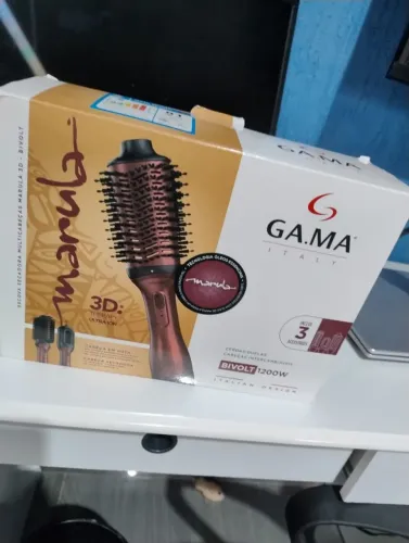 Vendo uma escova modeladora Gama marula