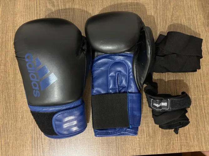 Par de luvas muay thai
