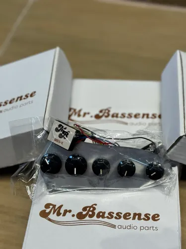 PREAMP circuito para baixo mr bassense mb3x