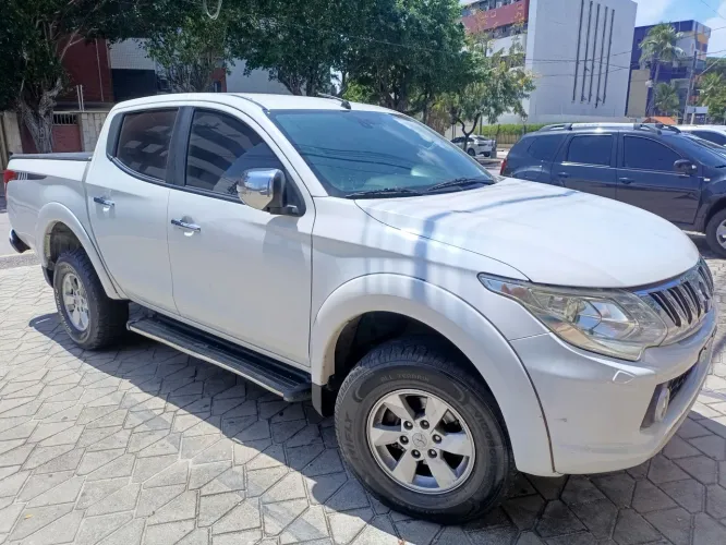 Mitsubishi L200 Triton Sport HPE 2.4 CD Diesel Aut. 2017