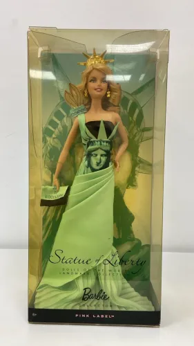 Barbie estátua da liberdade colecionável