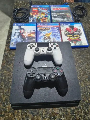 Ps4 slim 