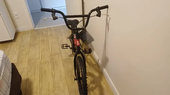 Bicicleta marca Colli aro 20 (nova)