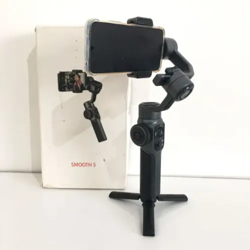 Estabilizador Zhiyun Smooth 5 - Profissional de 3 Eixos - Para Smartphone