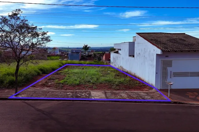 Terreno plano de 255,70 m² à venda no Bairro Esmeralda, por apenas R$ 100.000, próximo a U