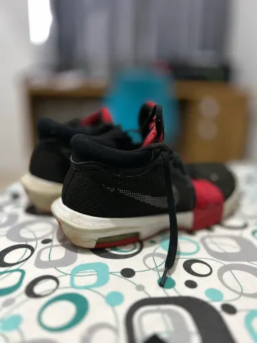 Tênis Nike NBA Leblon
