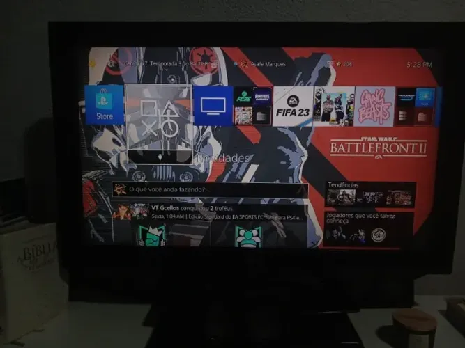 PLAY STATION IV PS4