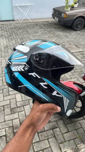 Capacete novo