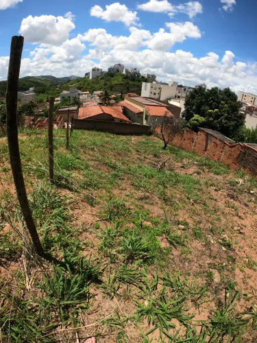 ?Lote - 360 m² / Teófilo Otoni - MG bairro Alegria